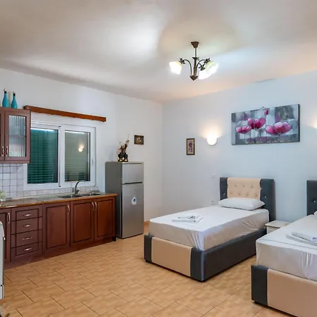 Apartment Cozy Downtown Ksamil
