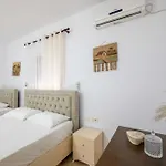 Cozy Downtown Apartment *