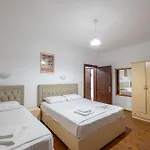 Cozy Downtown Ksamil