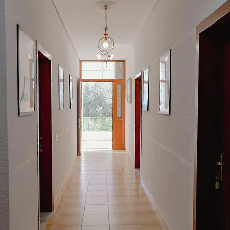 Apartamento Cozy Downtown Ksamil