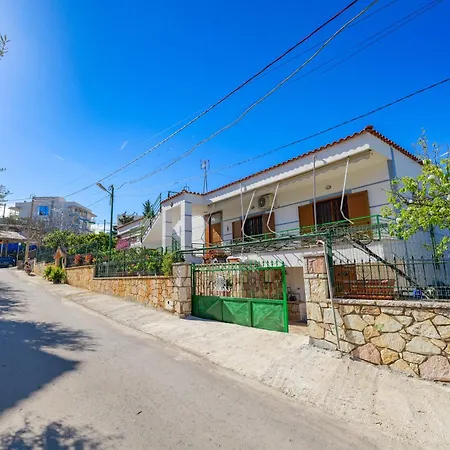 Daire Cozy Downtown Ksamil