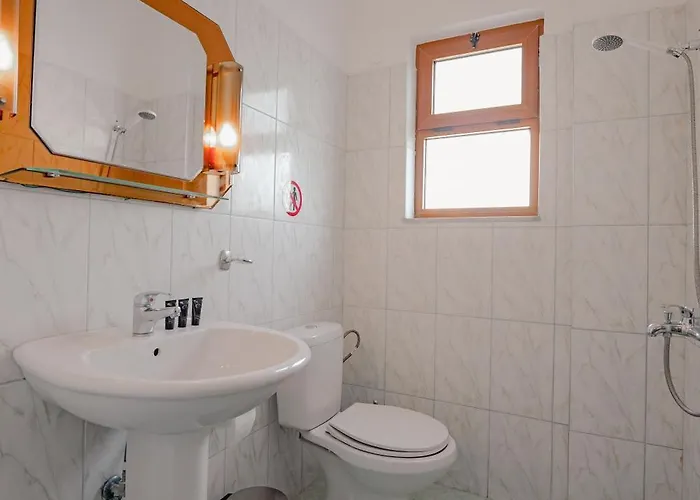 Cozy Downtown * 卡萨米尔